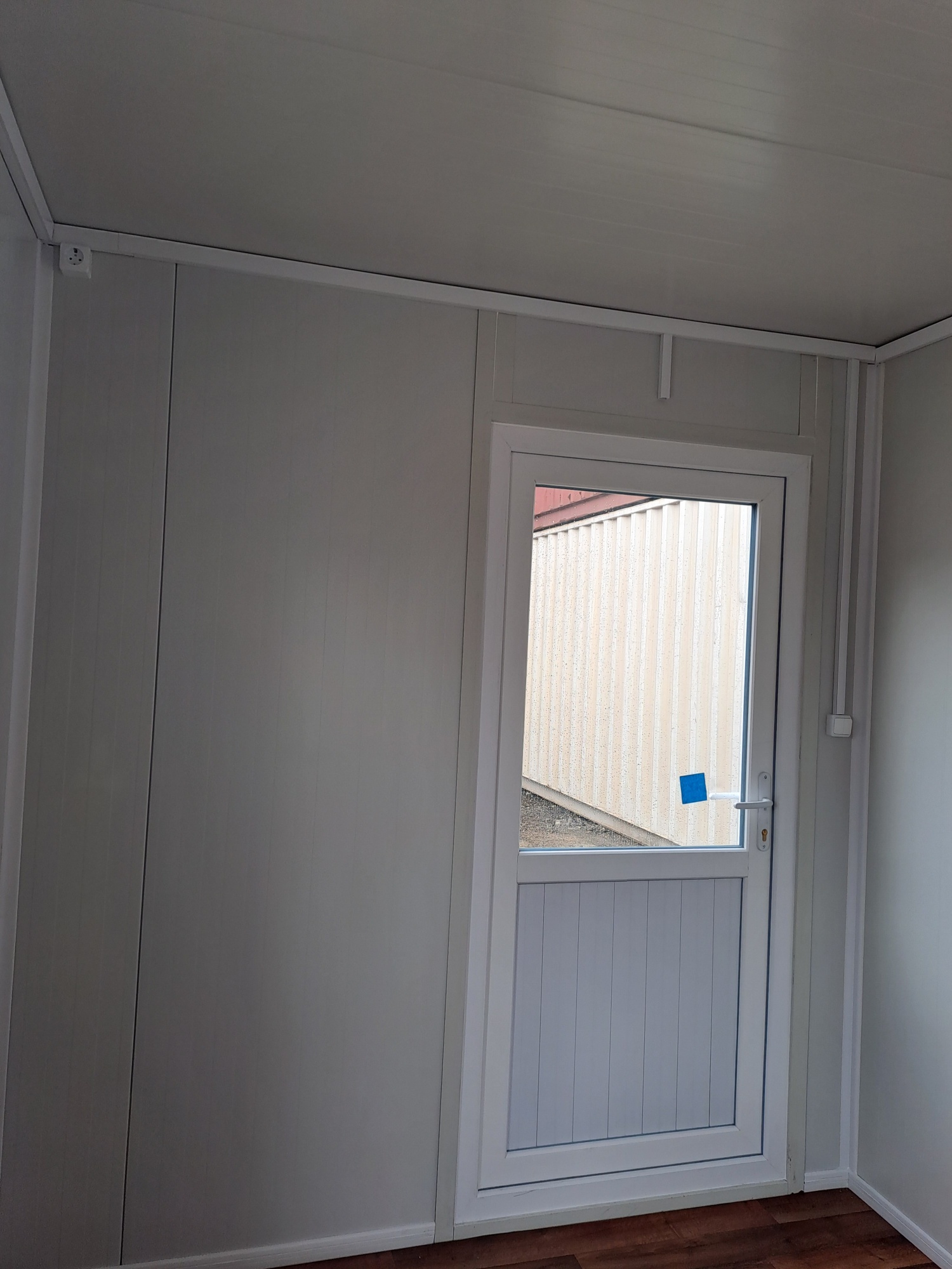New 10' lightweight office container 002 - Image 5