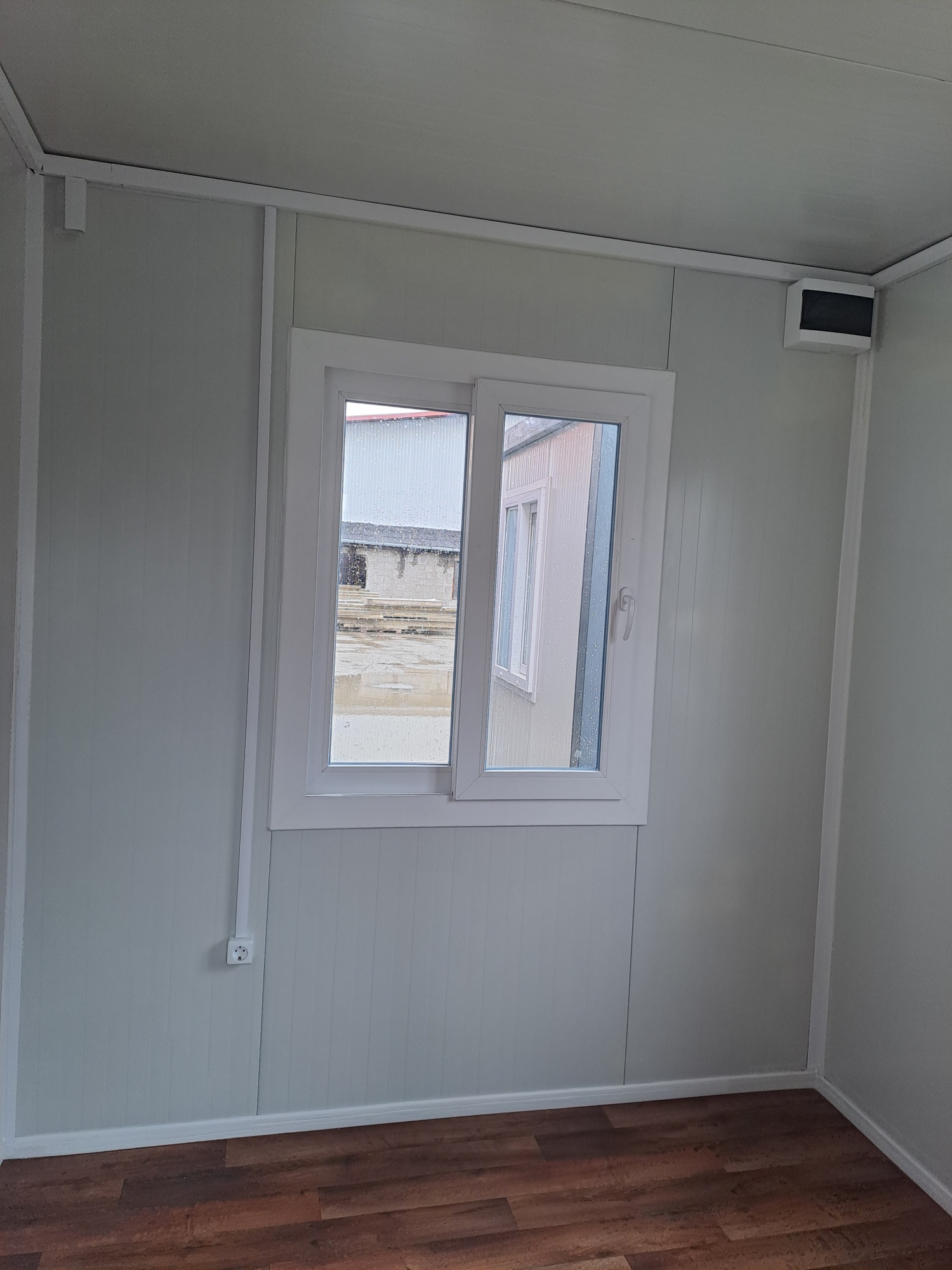 New 10' lightweight office container 002 - Image 7