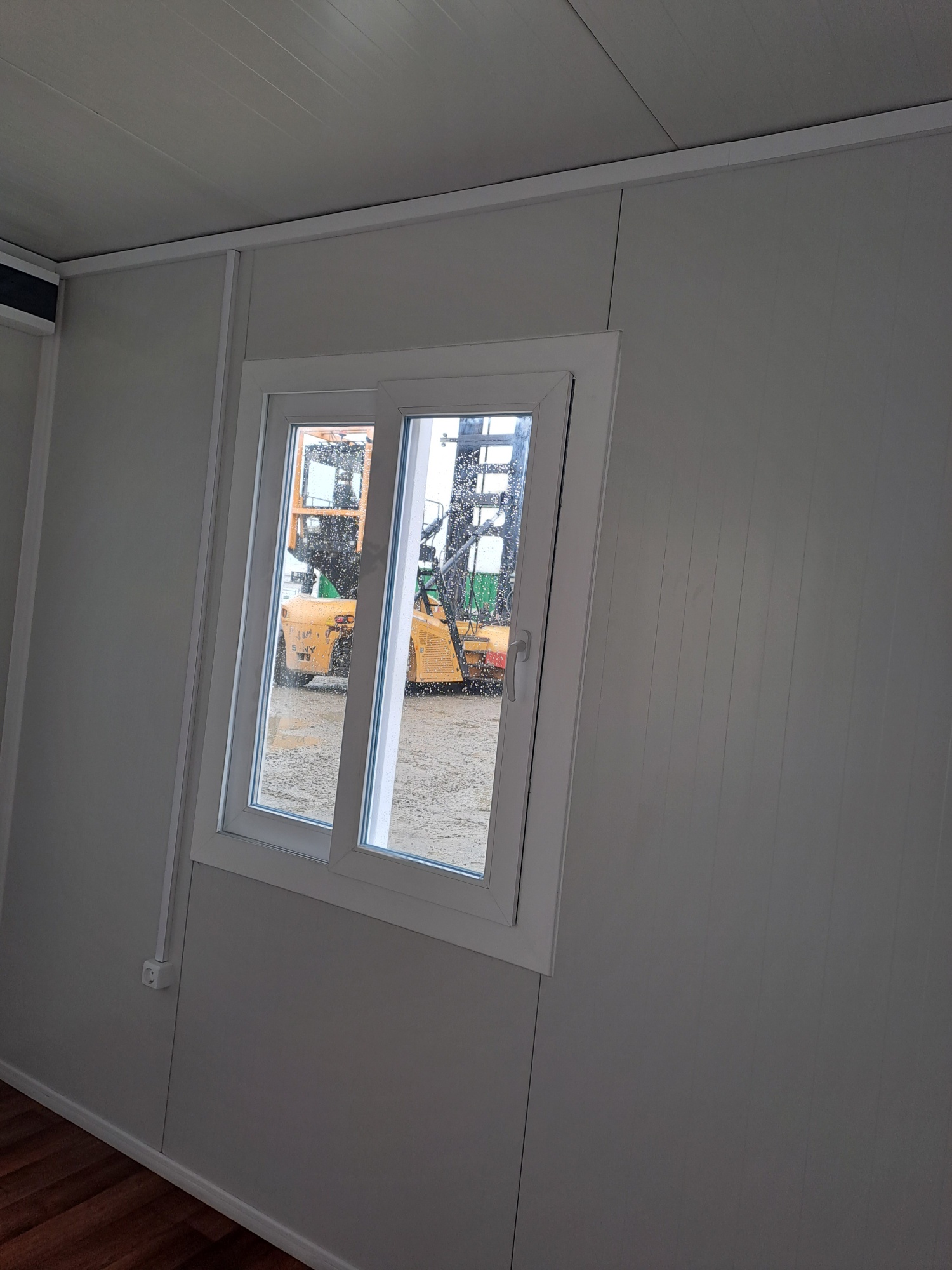 New 10' lightweight office container 002 - Image 8