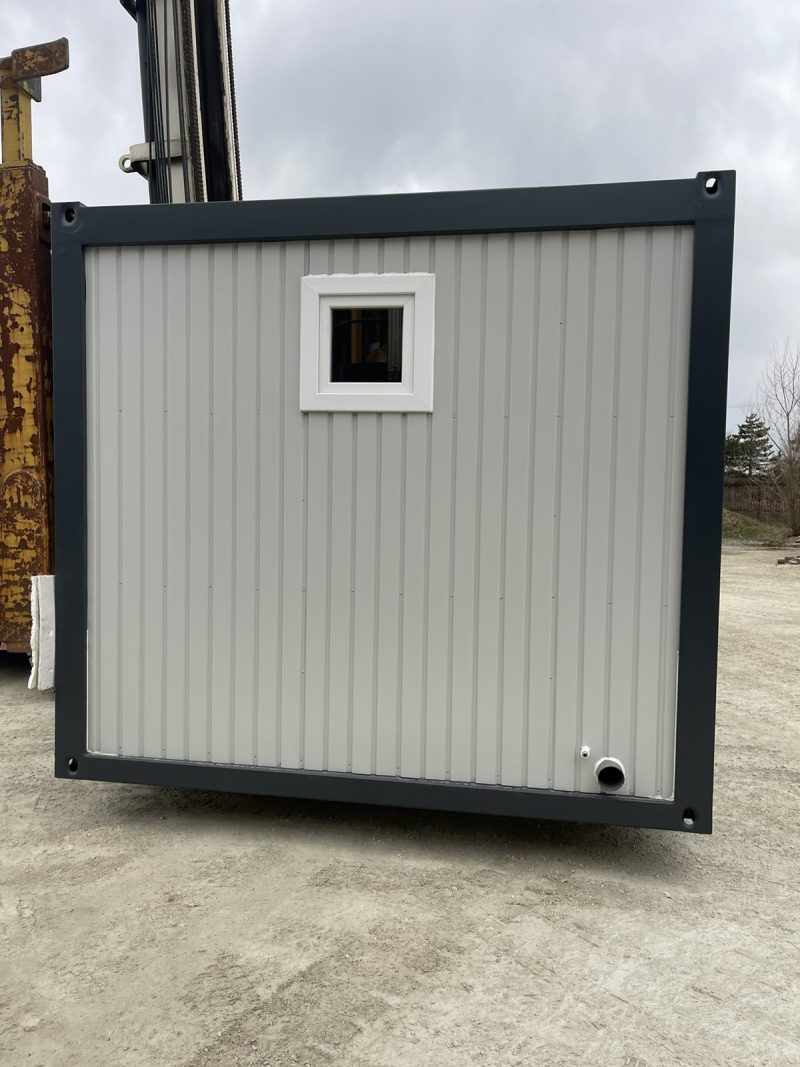 3x8 meter insulated container with bathroom and sleeping area - Image 5